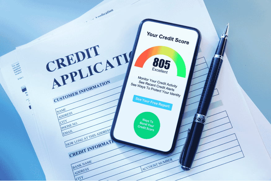 Credit application form with smartphone showing a credit score, illustrating how credit utilization affects credit scores in the US
